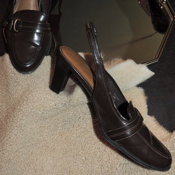 Merona - "Cooper" Women's Sling Back Buckle Toe Pumps - 8M - Picture 8 of 11